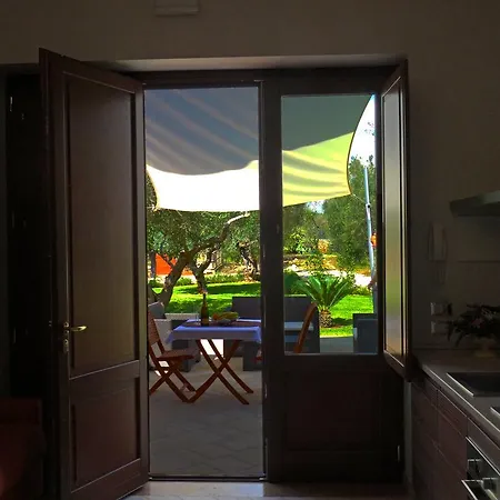 Bed & Breakfast Biancolivo In Salento