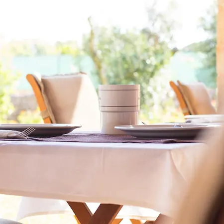 Bed & Breakfast Biancolivo In Salento 4*