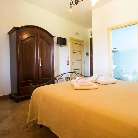 Biancolivo In Salento 4*