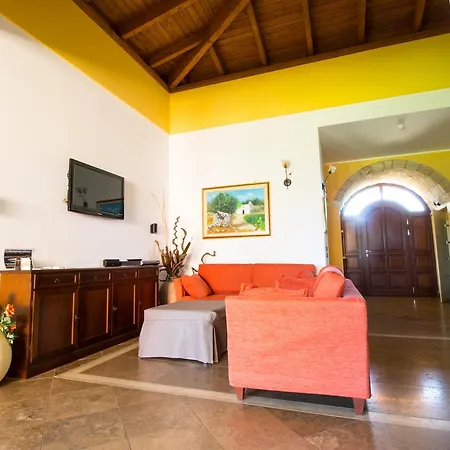 Bed & Breakfast Biancolivo In Salento