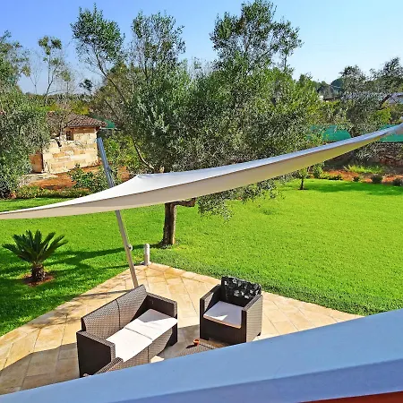 Biancolivo In Salento Bed & Breakfast