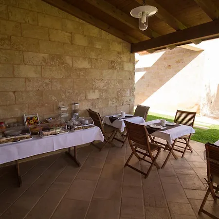 Biancolivo In Salento Bed & Breakfast *
