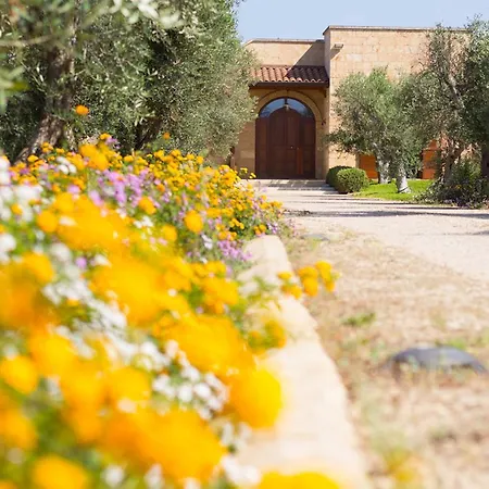 Biancolivo In Salento Bed & Breakfast *